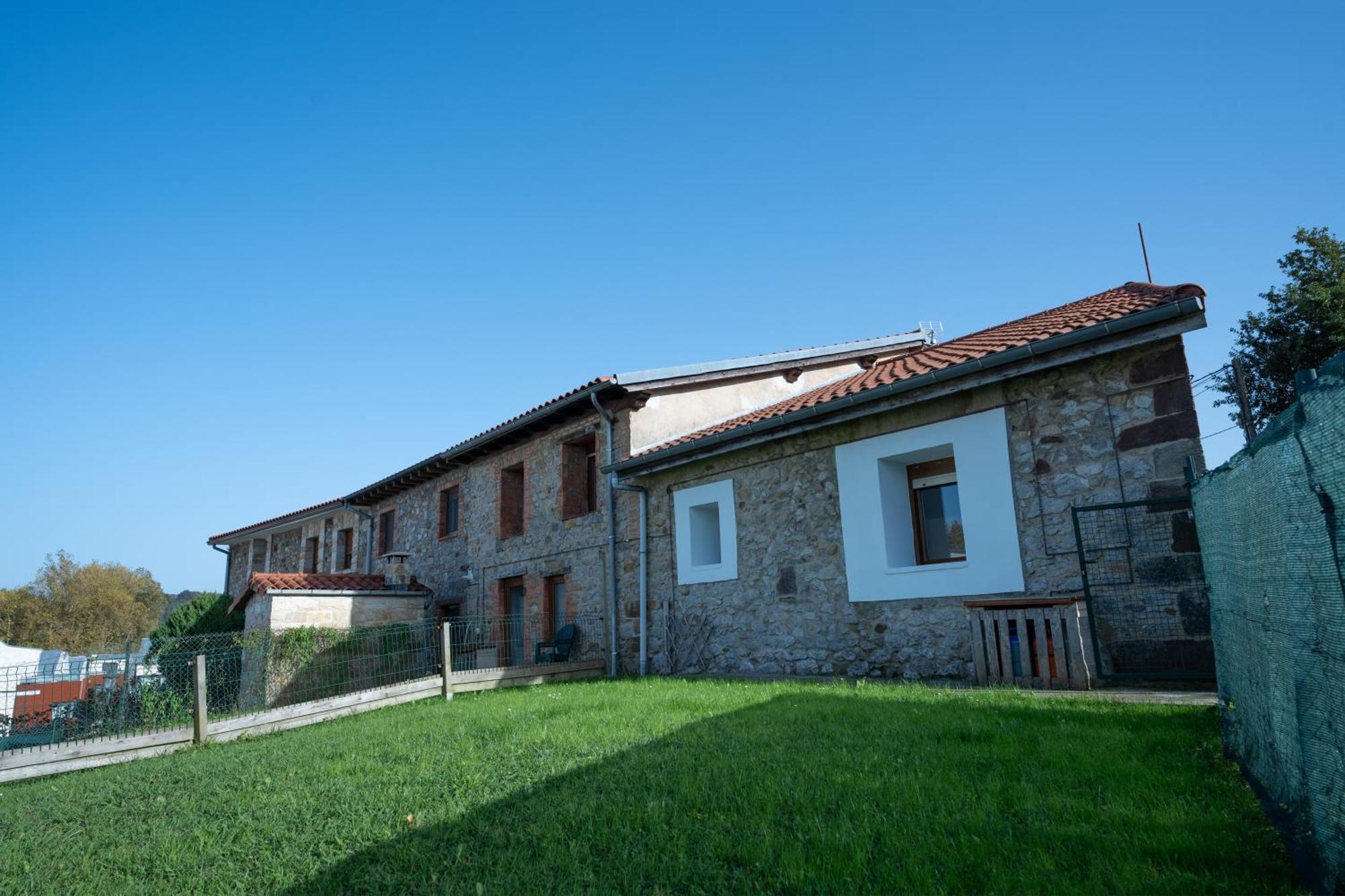 La Casita Del Puente Viejo Villa Oruna Luaran gambar
